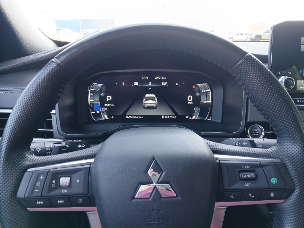 Used 2024 Mitsubishi Outlander SE Black Edition AWD/4WD image 32