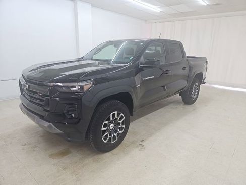 Used 2023 Chevrolet Colorado Z71 w/ Z71 Convenience Package 2 image 28
