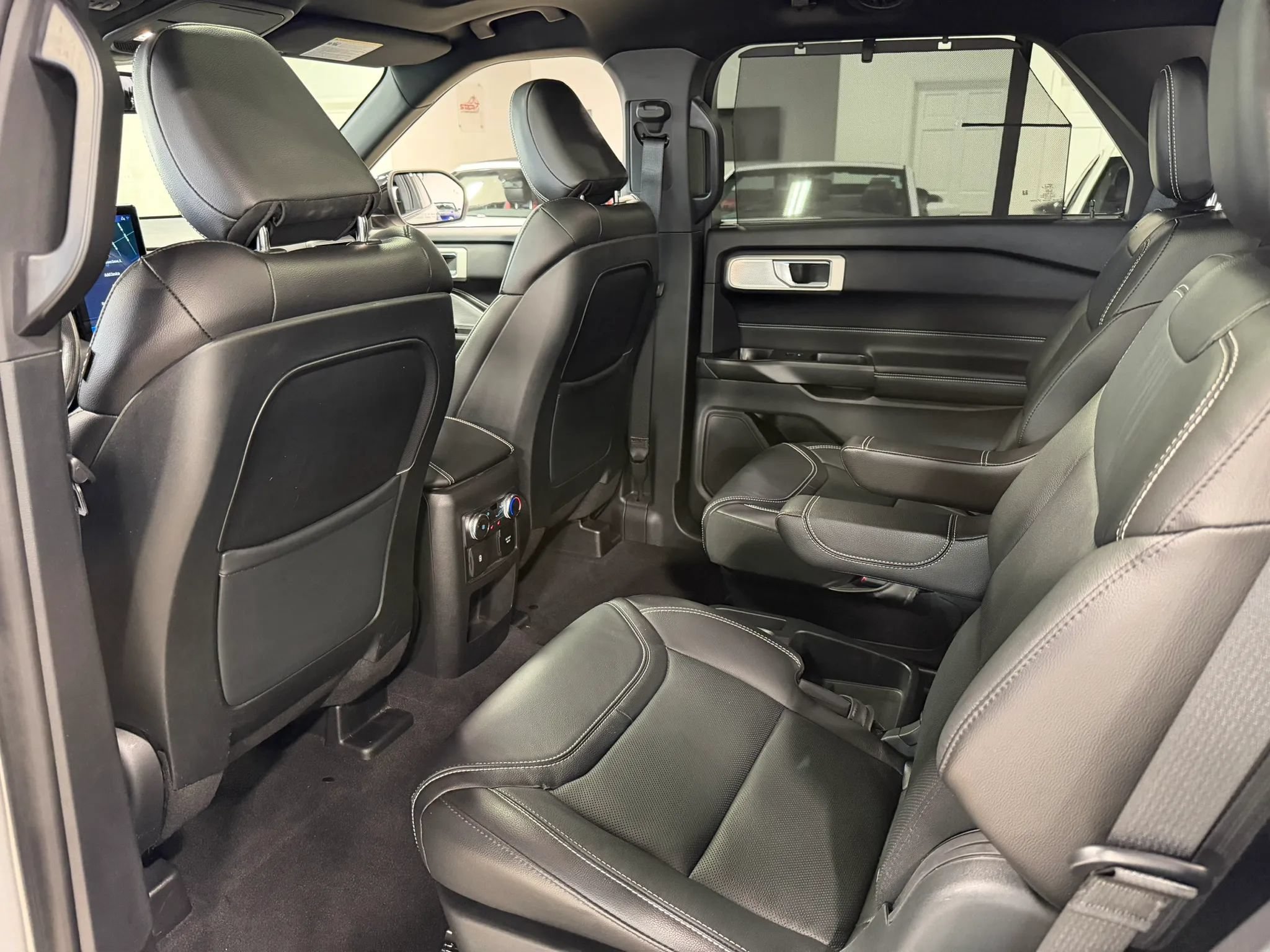 Used 2020 Ford Explorer ST w/ ST Street Pack AWD/4WD image 29
