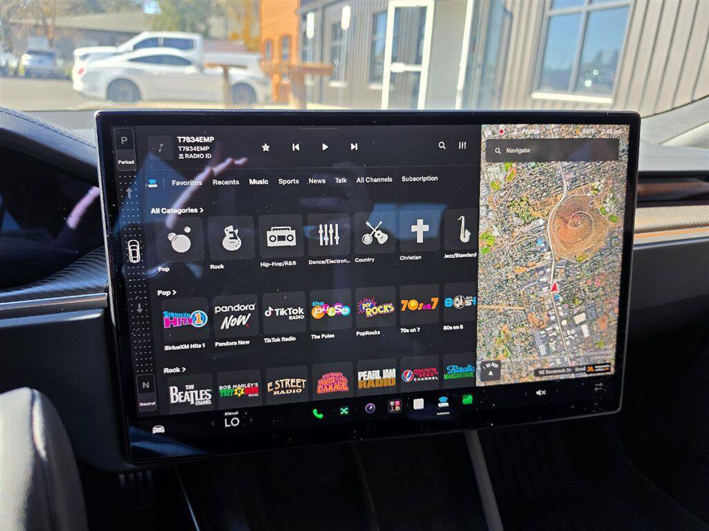Used 2022 Tesla Model S Plaid AWD/4WD image 20