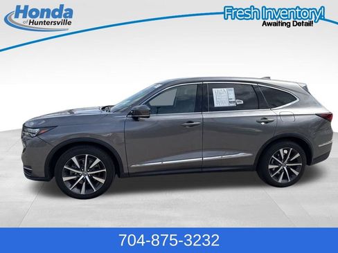 Used 2025 Acura MDX w/ Technology Package image 5