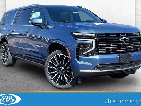 New 2026 Chevrolet Suburban High Country image 1