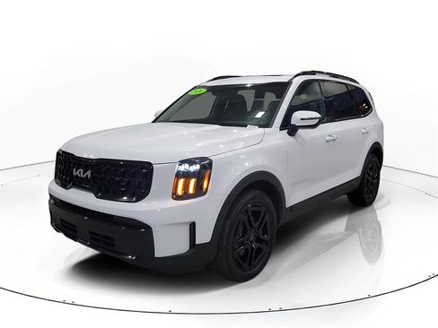 Used 2024 Kia Telluride EX X-Line image 3