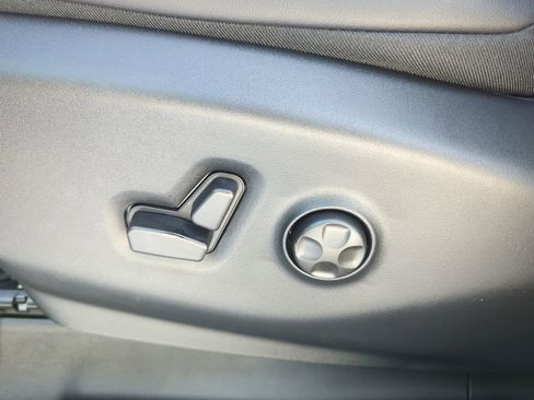 New 2026 Chrysler Pacifica Select w/ S Appearance Package FWD image 38