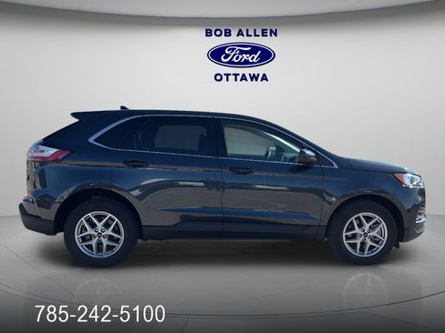Used 2024 Ford Edge SEL w/ Convenience Package image 13
