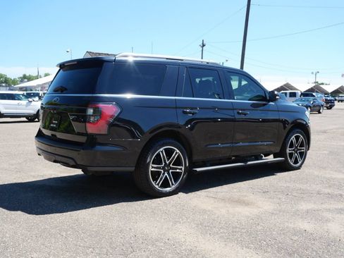 Used 2019 Ford Expedition Limited w/ Equipment Group 303A AWD/4WD image 6