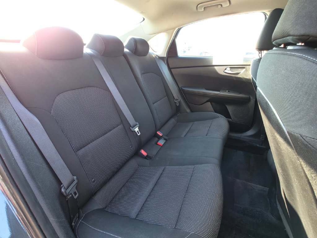Used 2021 Kia Forte LXS FWD image 18