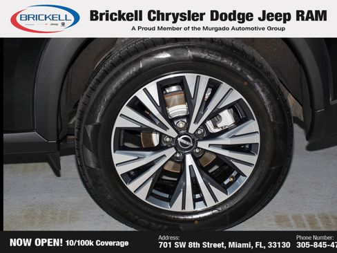Used 2023 Nissan Rogue SV FWD image 39