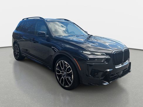 New 2026 BMW X7 xDrive40i w/ Executive Package image 3