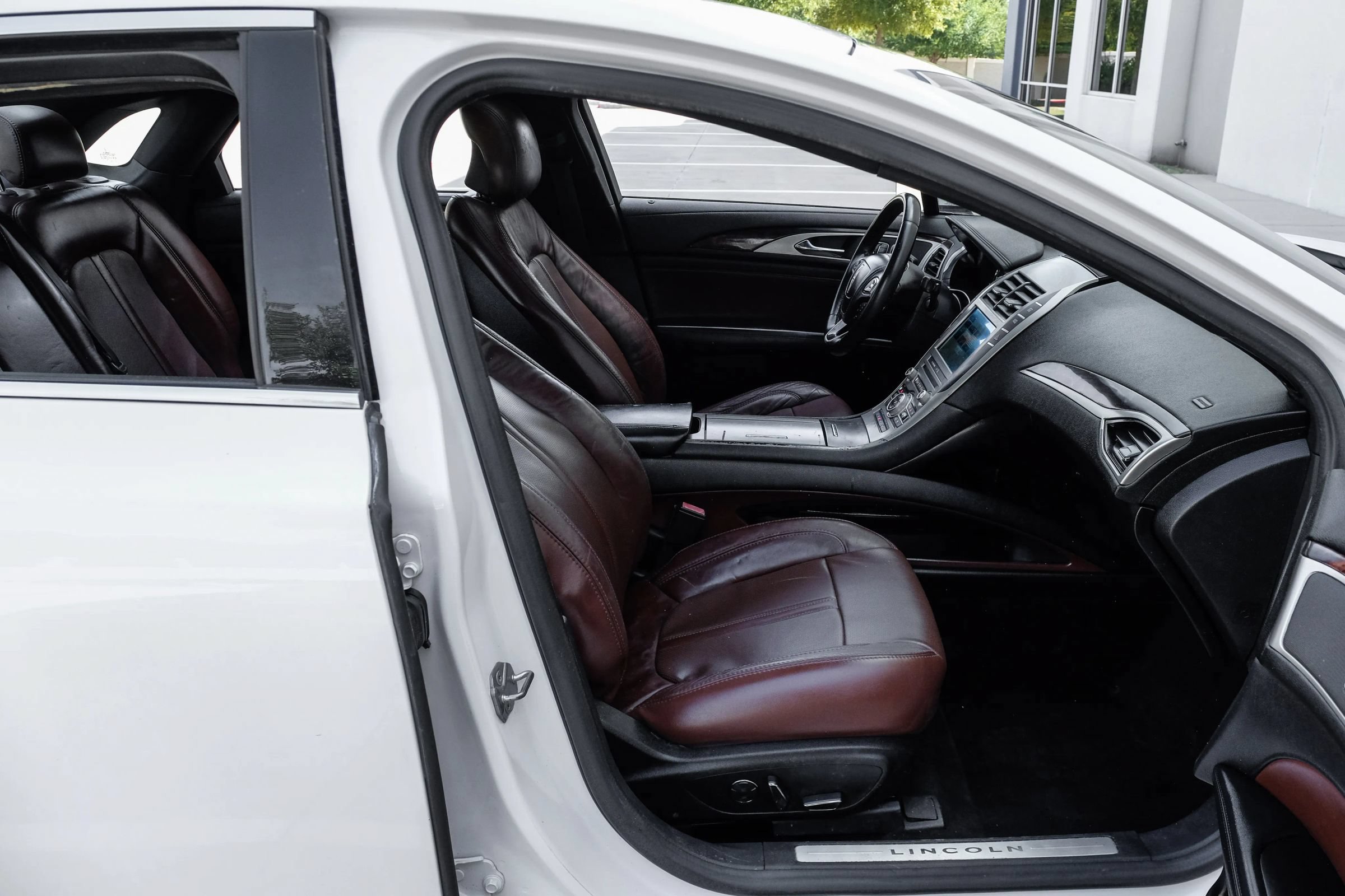 Used 2017 Lincoln MKZ Reserve FWD image 40