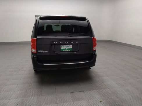 Used 2018 Dodge Grand Caravan SE w/ UConnect Hands-Free Group FWD image 6