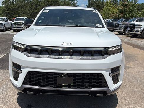 New 2026 Jeep Grand Wagoneer Limited AWD/4WD image 3