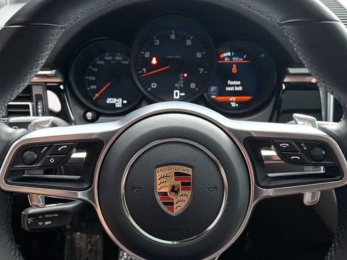 Certified 2020 Porsche Macan AWD/4WD image 23