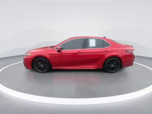 Used 2024 Toyota Camry XSE FWD image 7