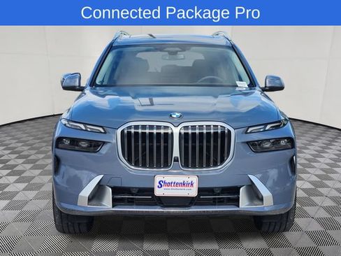 Used 2025 BMW X7 xDrive40i AWD/4WD image 2