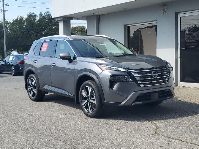 Certified 2025 Nissan Rogue SL w/ SL Premium Package FWD image 37