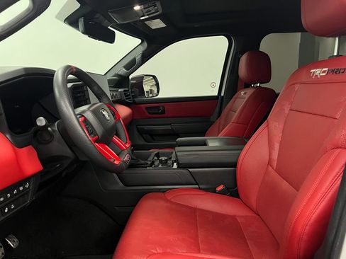 Used 2025 Toyota Tundra Limited AWD/4WD image 15
