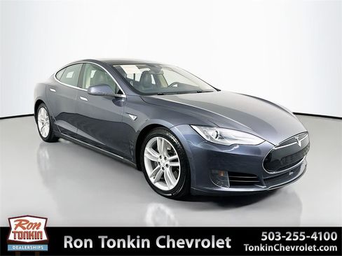 Used 2016 Tesla Model S 70D image 1