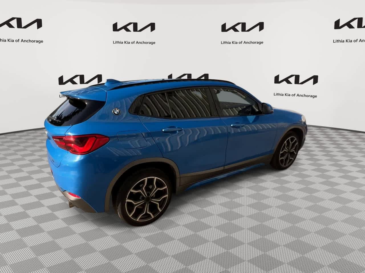 Used 2020 BMW X2 xDrive28i w/ M Sport X Package AWD/4WD image 4