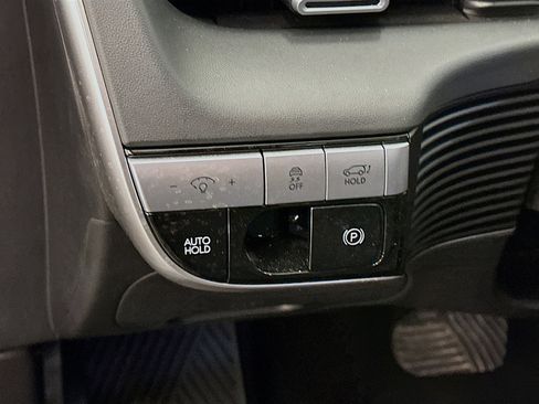 Used 2024 Hyundai Ioniq 5 SEL image 17