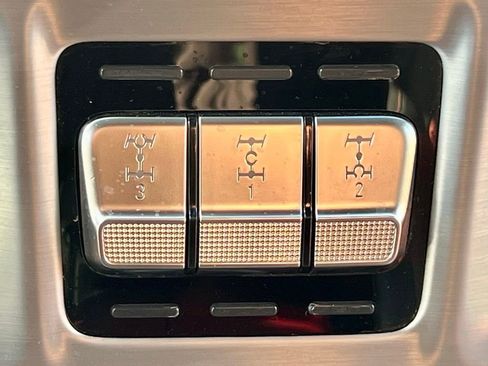 Certified 2022 Mercedes-Benz G 63 AMG 4MATIC image 53