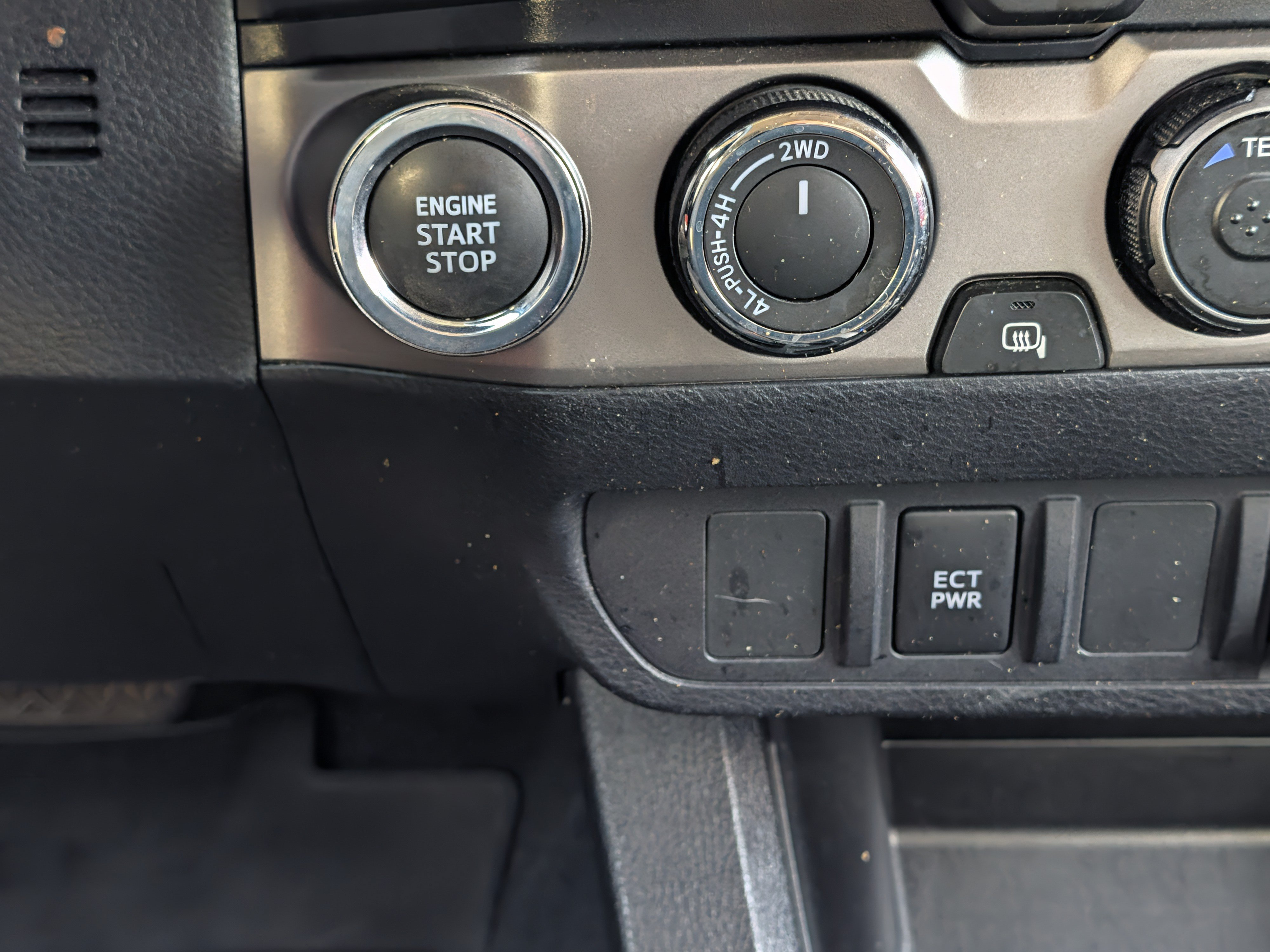 Certified 2023 Toyota Tacoma SR5 AWD/4WD image 27