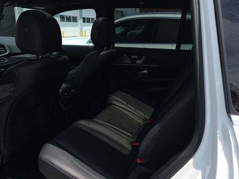 Used 2022 Mercedes-Benz GLS 450 4MATIC image 25