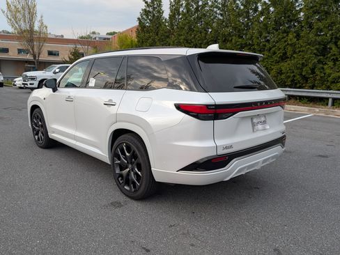 New 2026 Lexus TX 500h AWD image 3