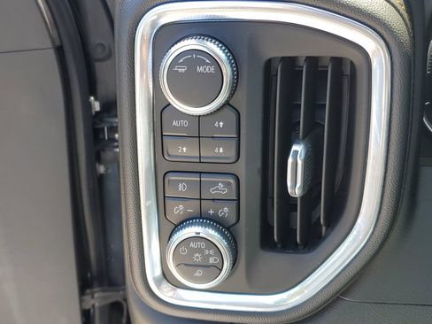 Used 2020 GMC Sierra 1500 AT4 w/ AT4 Premium Package AWD/4WD image 21