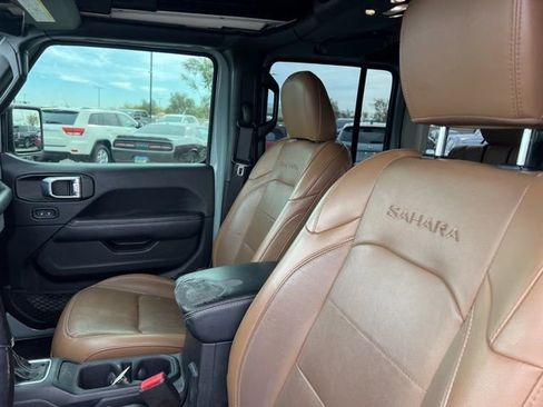 Used 2023 Jeep Wrangler Unlimited Sahara w/ Cold Weather Group image 28