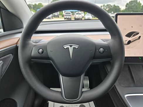 Used 2023 Tesla Model Y Performance AWD/4WD image 12