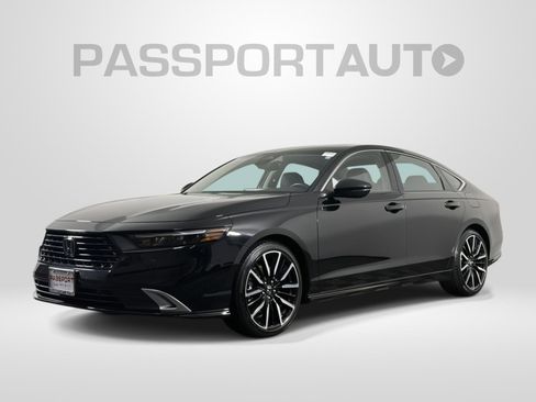 Used 2023 Honda Accord Touring image 1