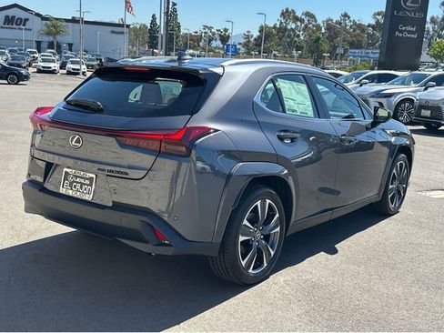 New 2026 Lexus UX 300h AWD image 6