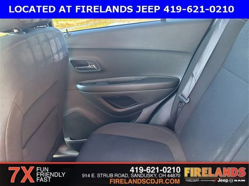 Used 2022 Chevrolet Trax LS w/ Tint and Cruise Package image 35