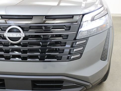 New 2026 Nissan Pathfinder S FWD image 8
