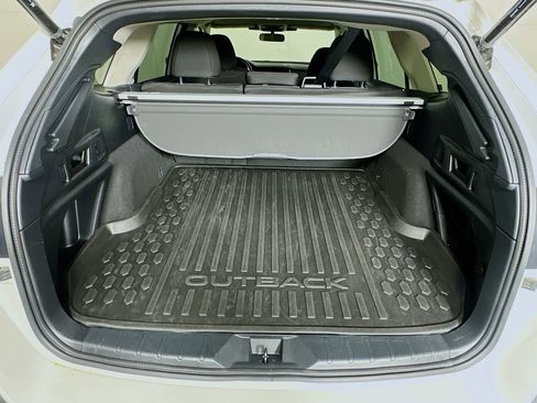 Used 2025 Subaru Outback Premium AWD/4WD image 29