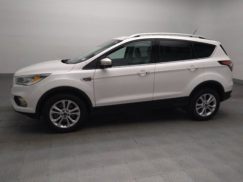 Used 2018 Ford Escape Titanium w/ Ford Safe & Smart Package AWD/4WD image 2