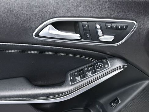 Used 2019 Mercedes-Benz CLA 250 image 12