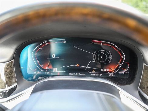 Used 2020 BMW 750i xDrive w/ Executive Package image 33