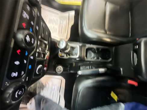 Used 2022 Jeep Wrangler Unlimited Rubicon 4xe w/ Cold Weather Group image 20