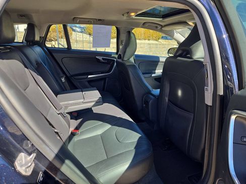 Used 2016 Volvo V60 T5 Premier image 23