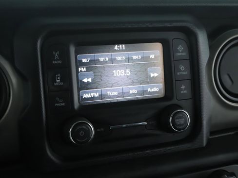 Used 2019 Jeep Wrangler Unlimited Sport S AWD/4WD image 11