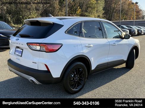 Used 2020 Ford Escape SE Sport image 4