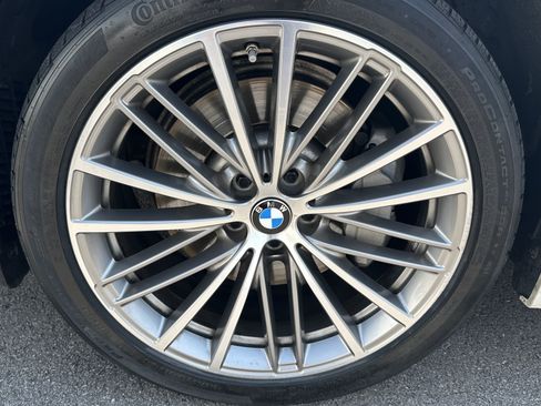 Used 2020 BMW 530i xDrive w/ Premium Package AWD/4WD image 11