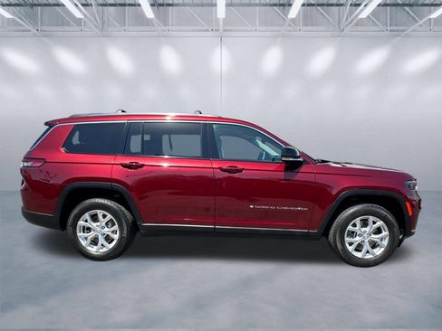 Used 2023 Jeep Grand Cherokee L Limited w/ Trailer Tow Group (B) AWD/4WD image 3