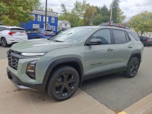 New 2026 Chevrolet Equinox LT w/ Convenience Package II image 3