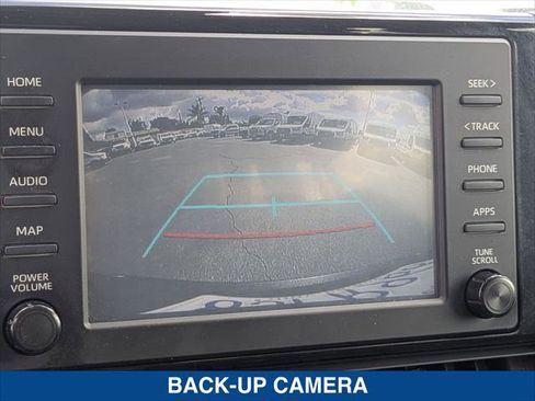 Used 2019 Toyota RAV4 XLE FWD image 18