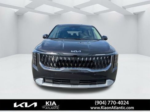New 2026 Kia Carnival FWD image 8