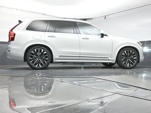 Used 2026 Volvo XC90 B6 Ultra w/ Protection Package Premier AWD/4WD image 40