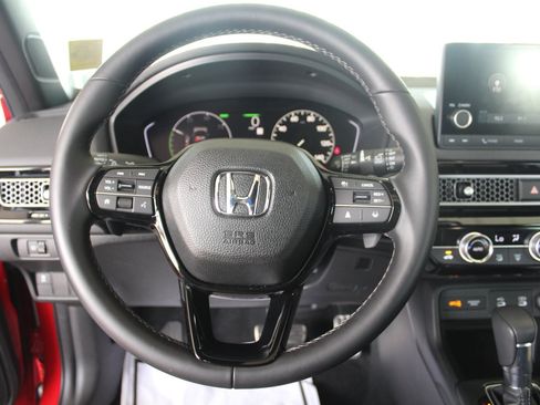 Used 2025 Honda Civic Sport image 14